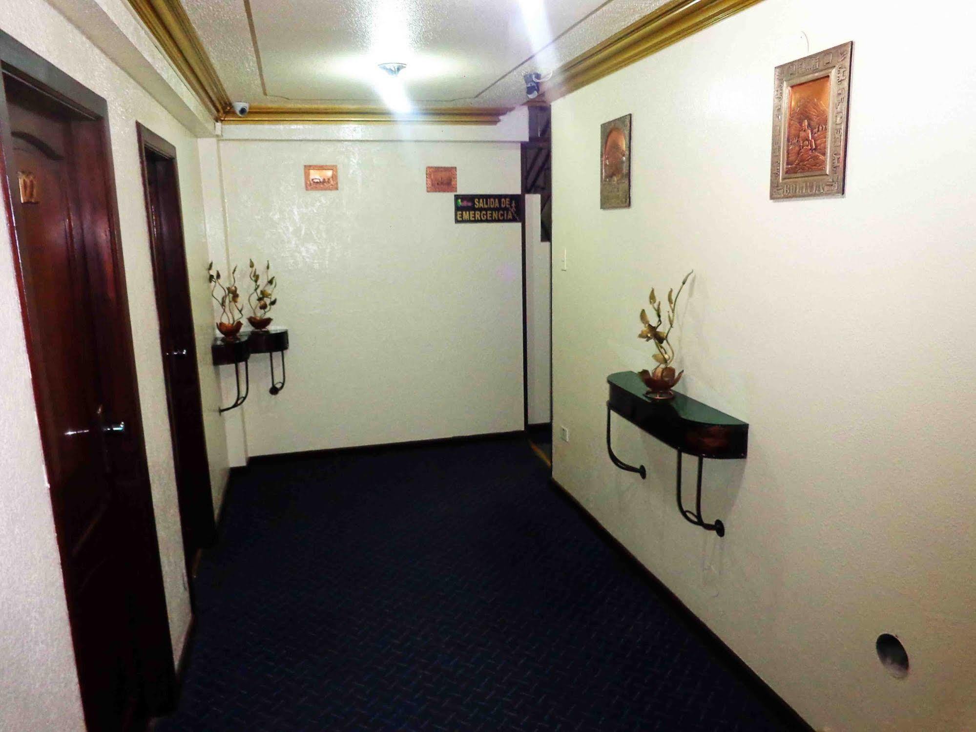 Hotel Alexander Ла-Пас Екстер'єр фото